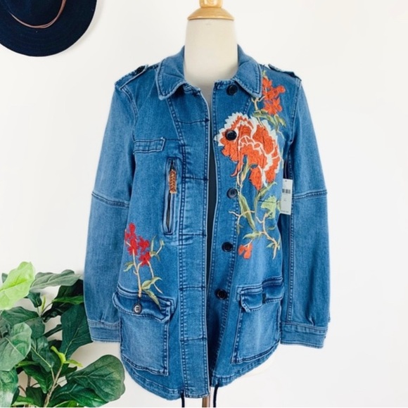 Rare Anthro embroidered
denim jacket
XS Anthropologie - Picture 5 of 11